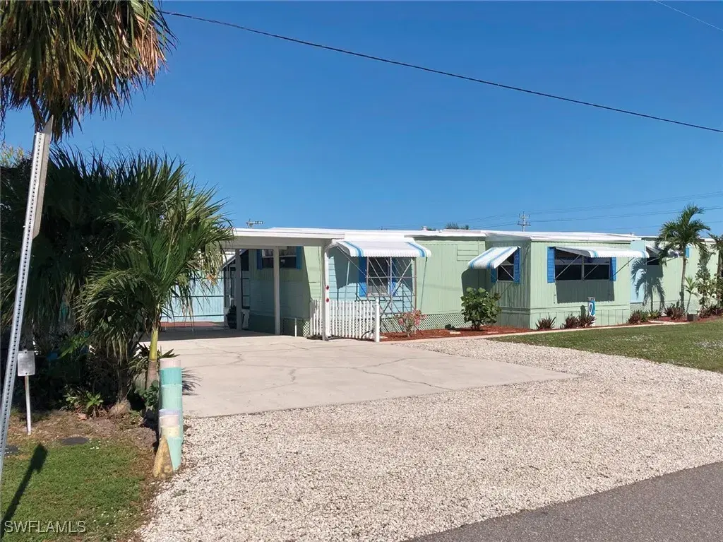 Picture of 4686 Sandpiper Dr, St. James City, FL 33956