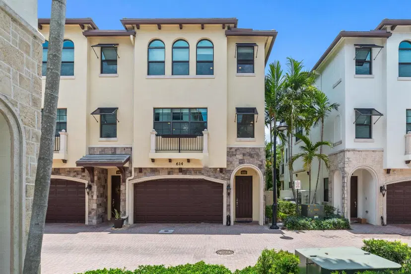 Picture of 614 Windward Circle S, Boynton Beach FL 33435