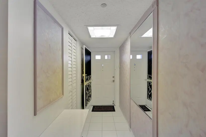 Picture of 4734 Lucerne Lakes Boulevard E 304, Lake Worth FL 33467