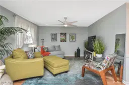 Picture of 6952 Edgewater Cir, Fort Myers, FL 33919