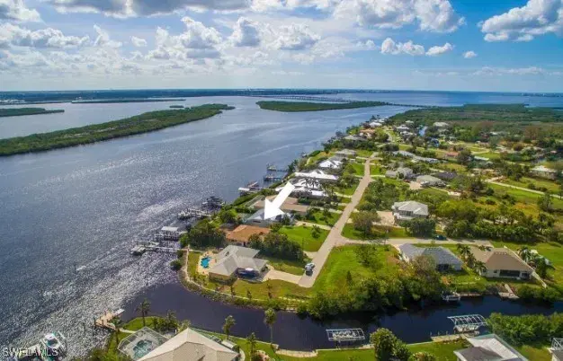 Picture of 3608 Peace River Dr, Punta Gorda FL 33983