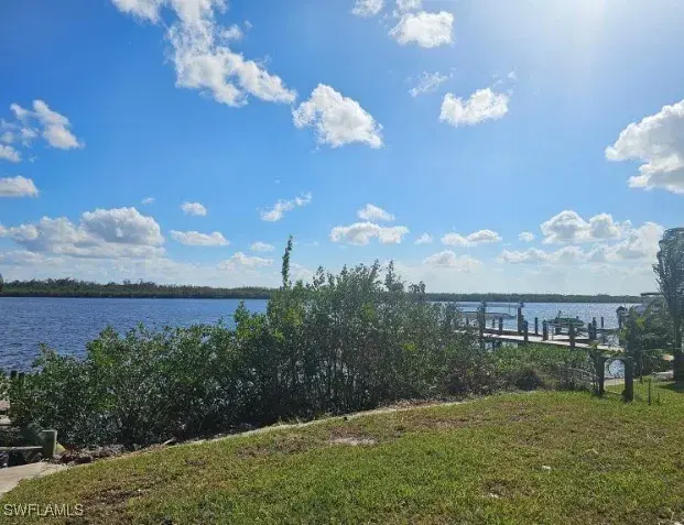 Picture of 3608 Peace River Dr, Punta Gorda FL 33983