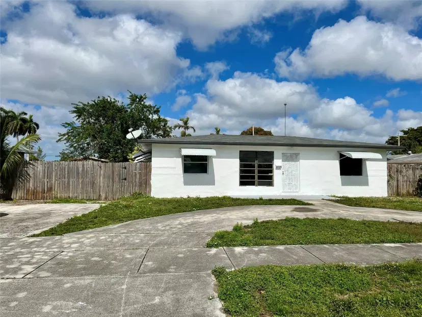 Picture of 3721 SW 32Nd St, West Park FL 33023