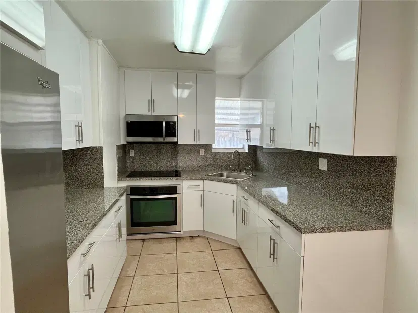 Picture of 3721 SW 32Nd St, West Park FL 33023
