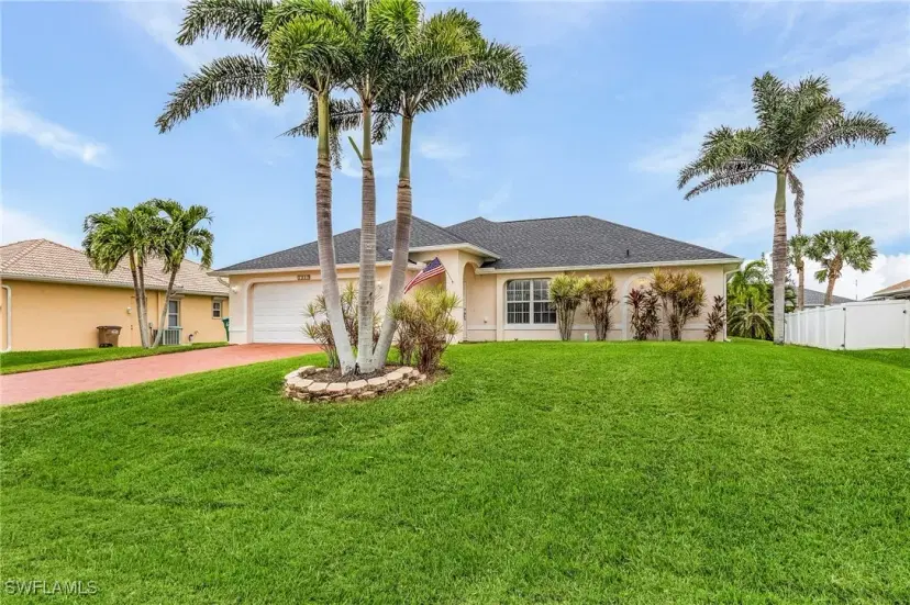 Picture of 1307 SW 10Th Pl, Cape Coral FL 33991