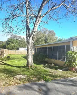 Picture of 1072 NE 29Th Terrace, Okeechobee, FL 34972