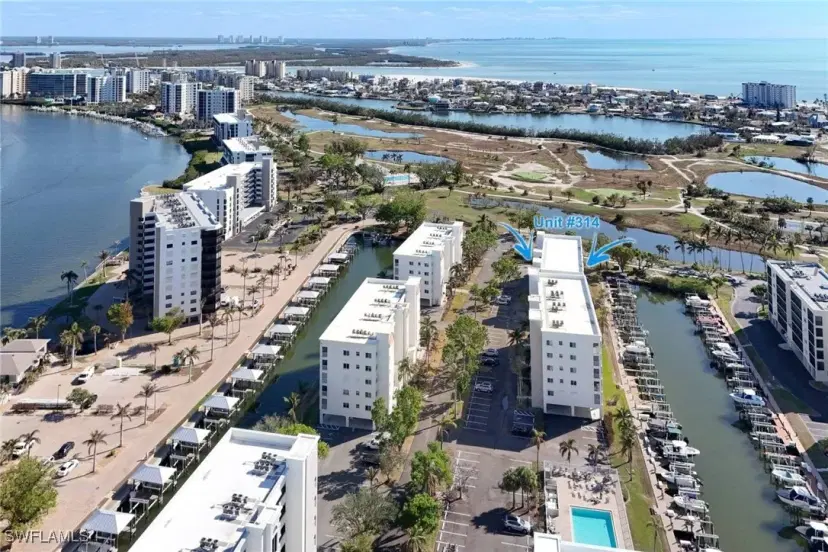 Picture of 4371 Bay Beach Ln 314, Fort Myers Beach FL 33931