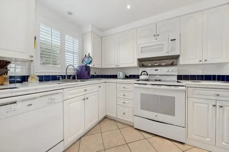 Picture of 2030 Harwood D 2030, Deerfield Beach FL 33442