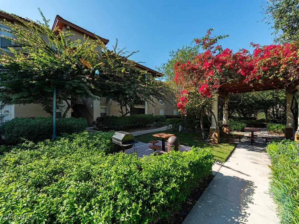 Picture of 8861 Colonnades Ct W 215, Bonita Springs, FL 34135