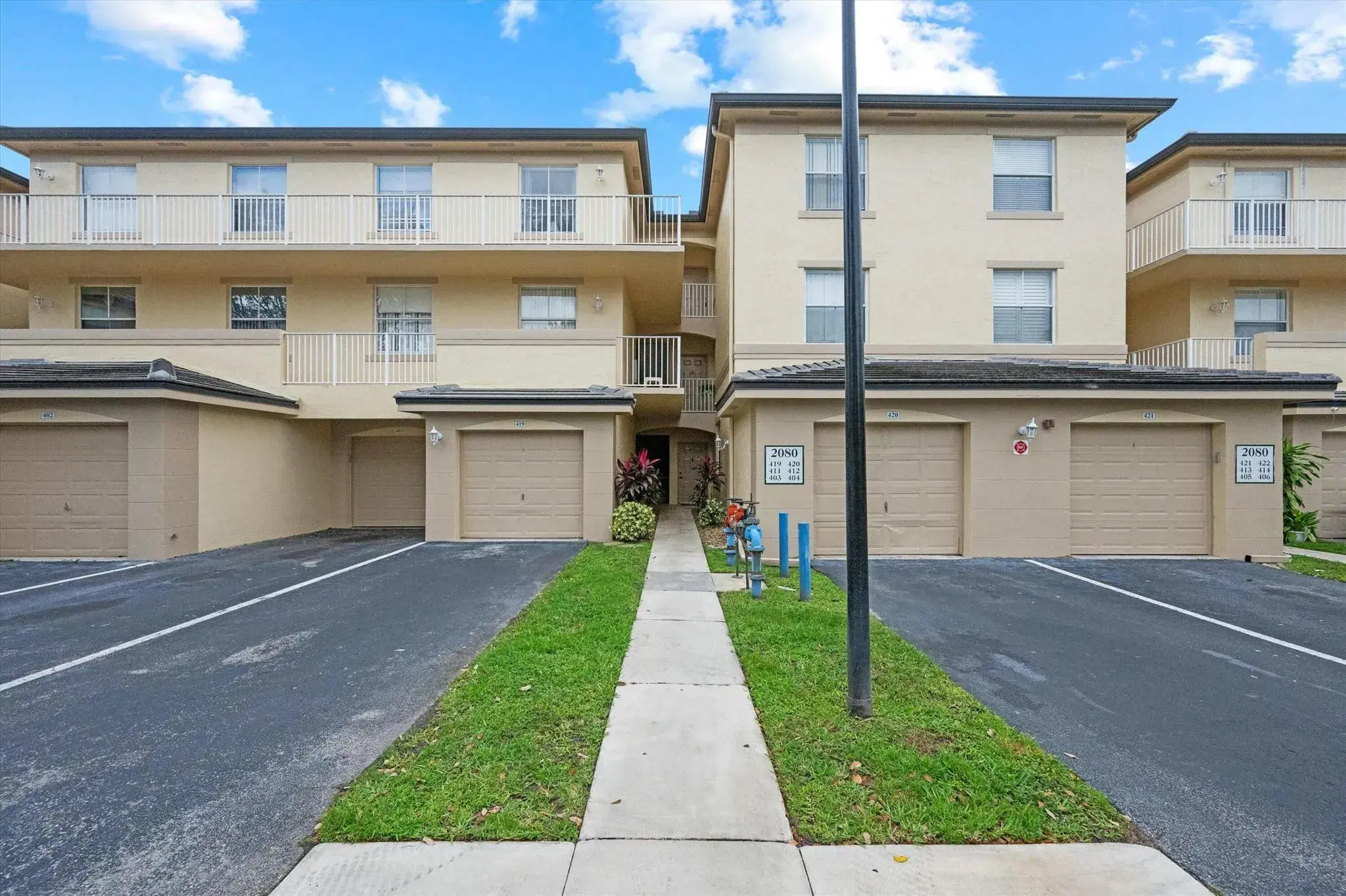 Picture of 2080 Greenview Shores Boulevard 403, Wellington, FL 33414