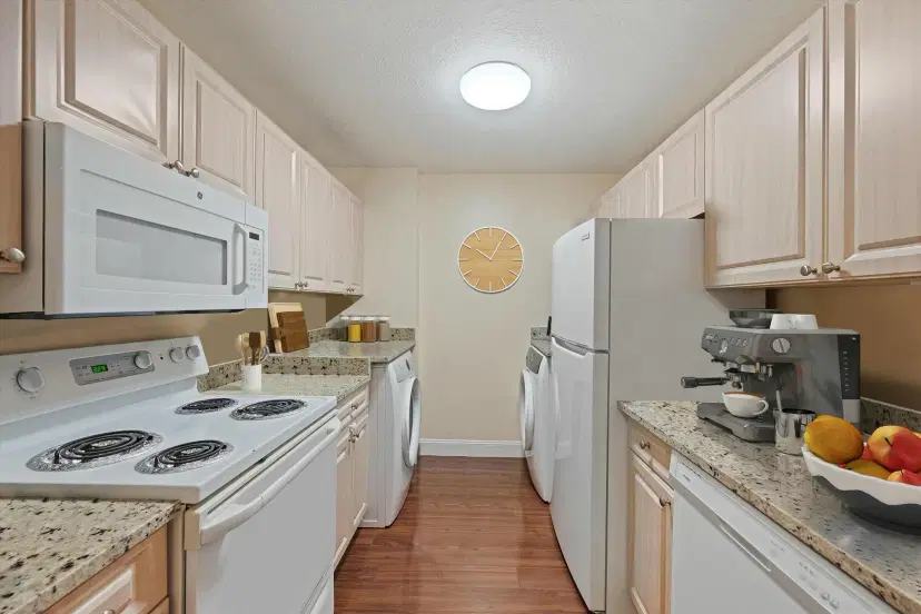 Picture of 2080 Greenview Shores Boulevard 403, Wellington FL 33414