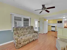 Picture of 770 Roses Ln, North Fort Myers, FL 33917
