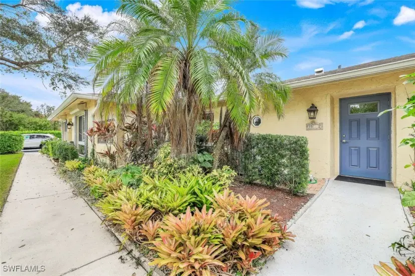 Picture of 35 Glades Blvd 1502, Naples FL 34112