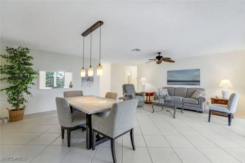 Picture of 35 Glades Blvd 1502, Naples FL 34112