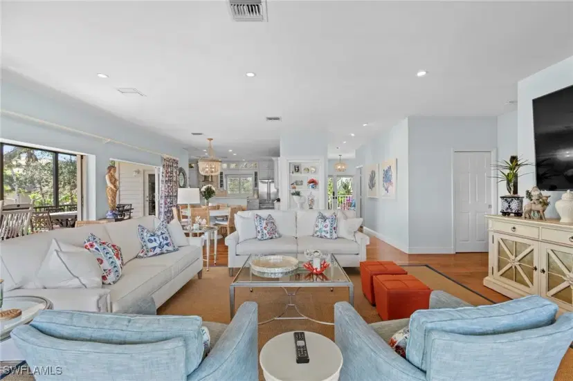 Picture of 815 Hideaway Cir W, Marco Island FL 34145