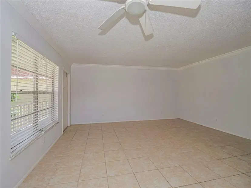 Picture of 28 Pine Arbor Lane 206, Vero Beach FL 32962