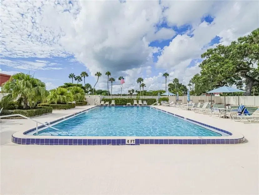Picture of 28 Pine Arbor Lane 206, Vero Beach FL 32962