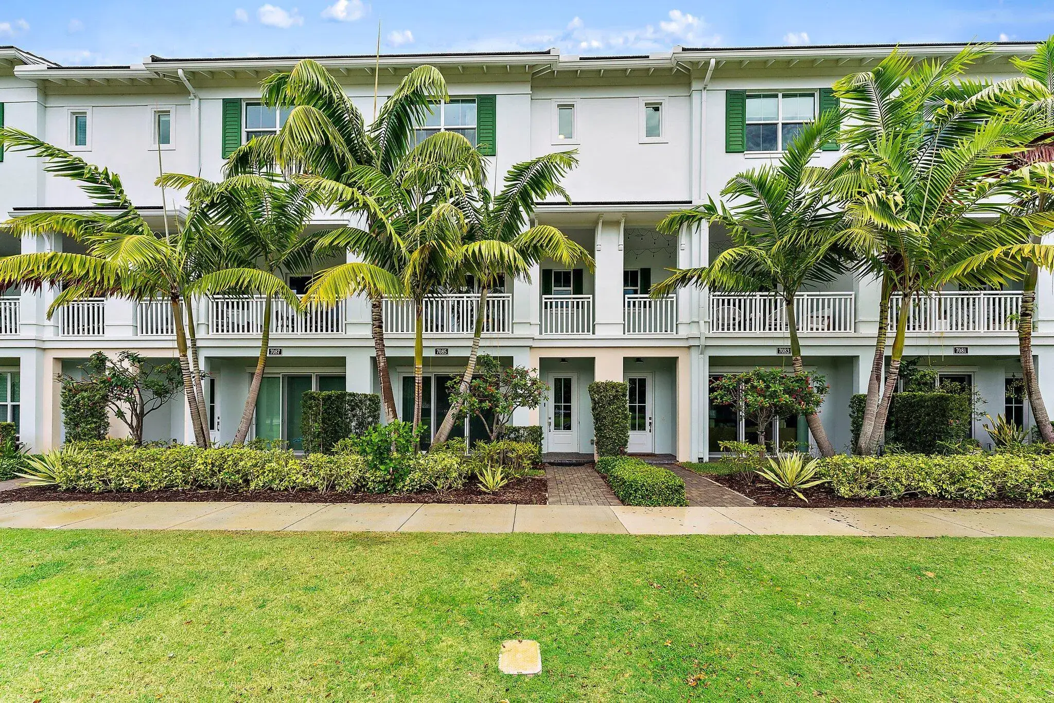 Picture of 7085 Edison Place, Palm Beach Gardens, FL 33410