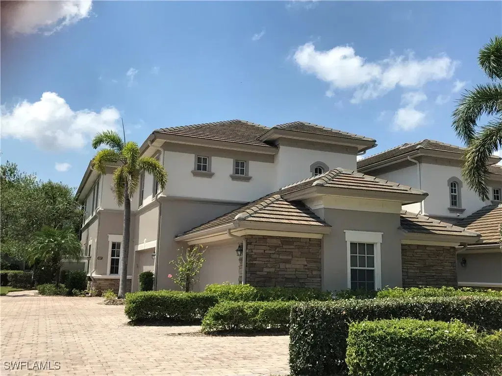 Picture of 8771 Coastline Ct 201, Naples, FL 34120