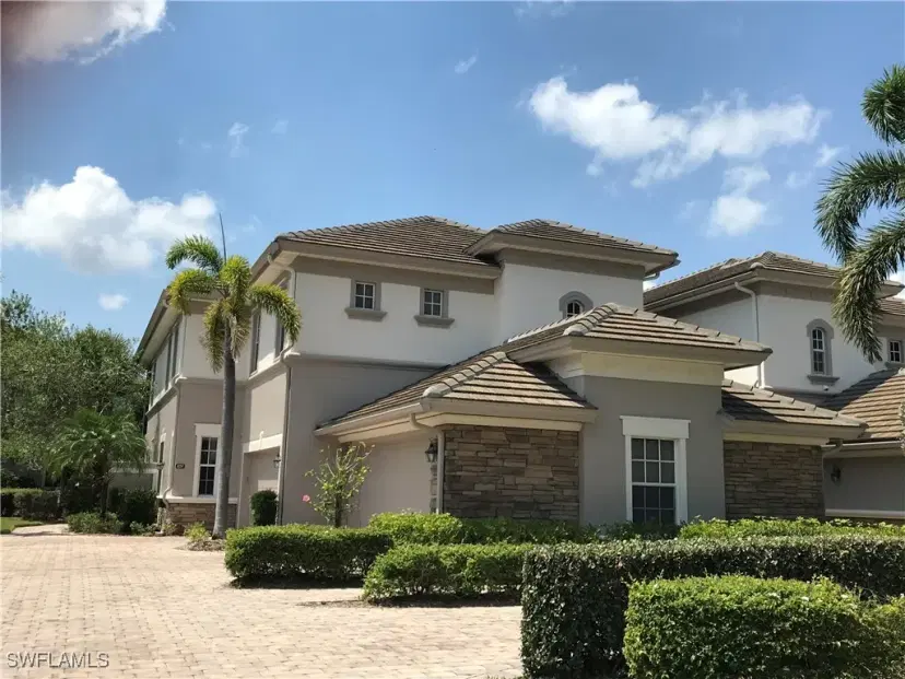 Picture of 8771 Coastline Ct 201, Naples FL 34120