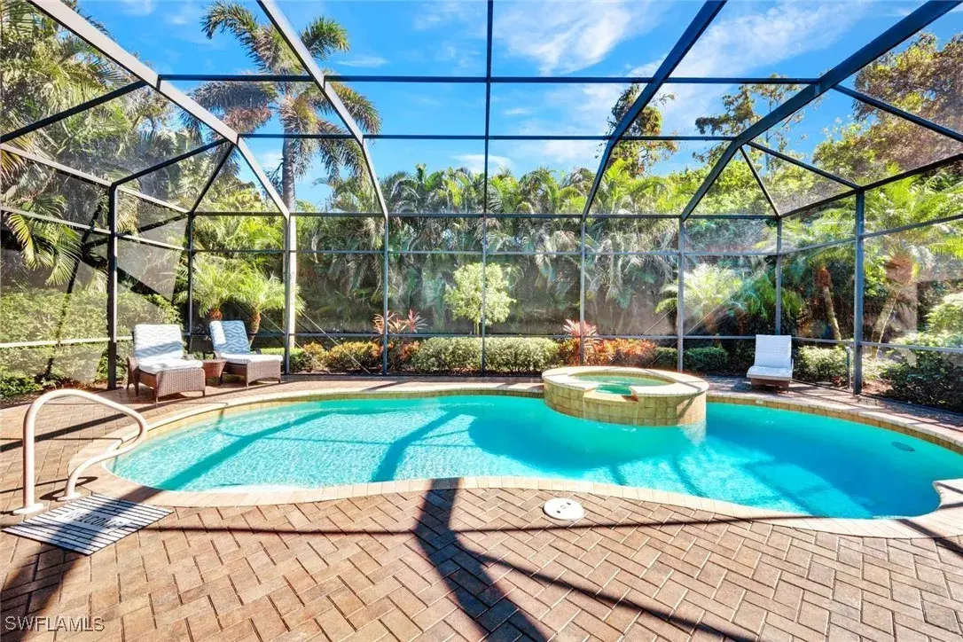 Picture of 5620 Hammock Isles Dr, Naples, FL 34119