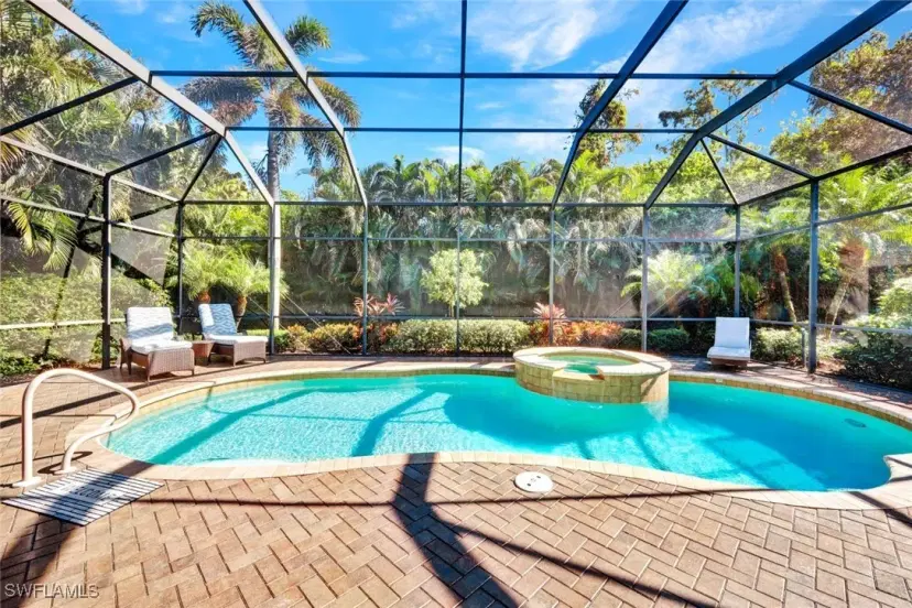 Picture of 5620 Hammock Isles Dr, Naples FL 34119