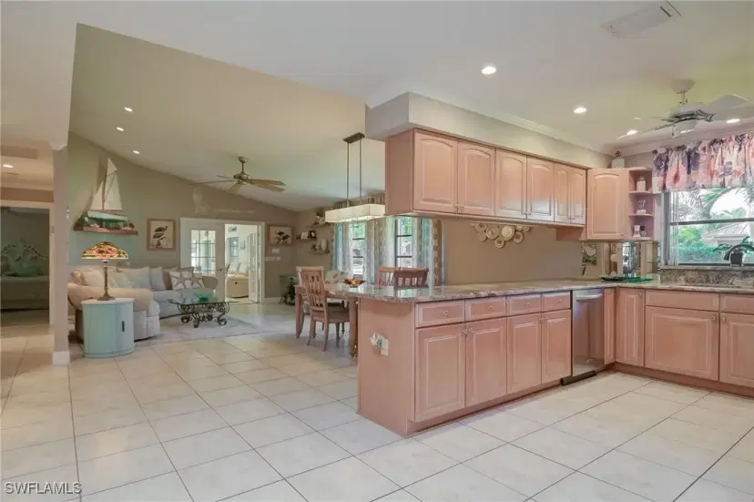 Picture of 700 106Th Ave N, Naples FL 34108