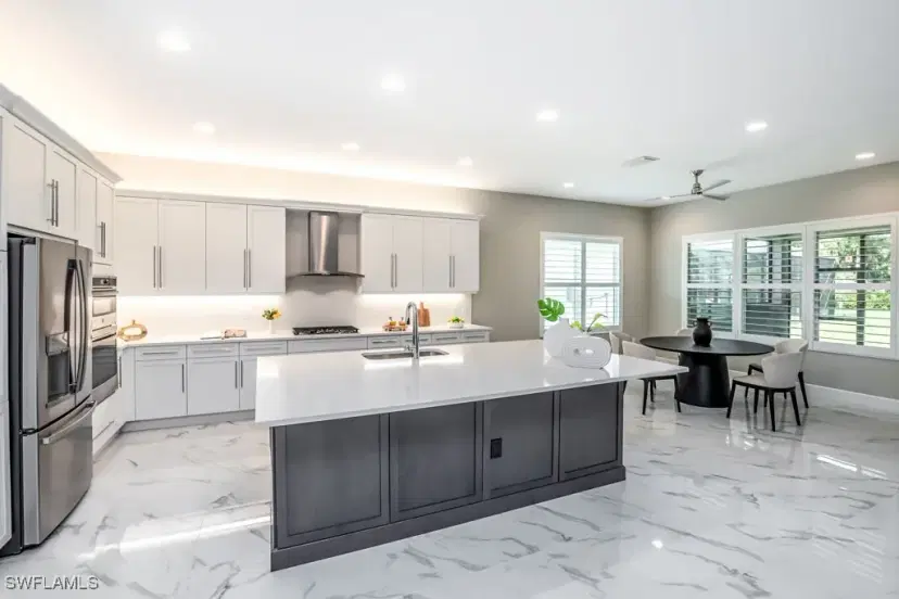 Picture of 12069 Mimosa St, Naples FL 34120