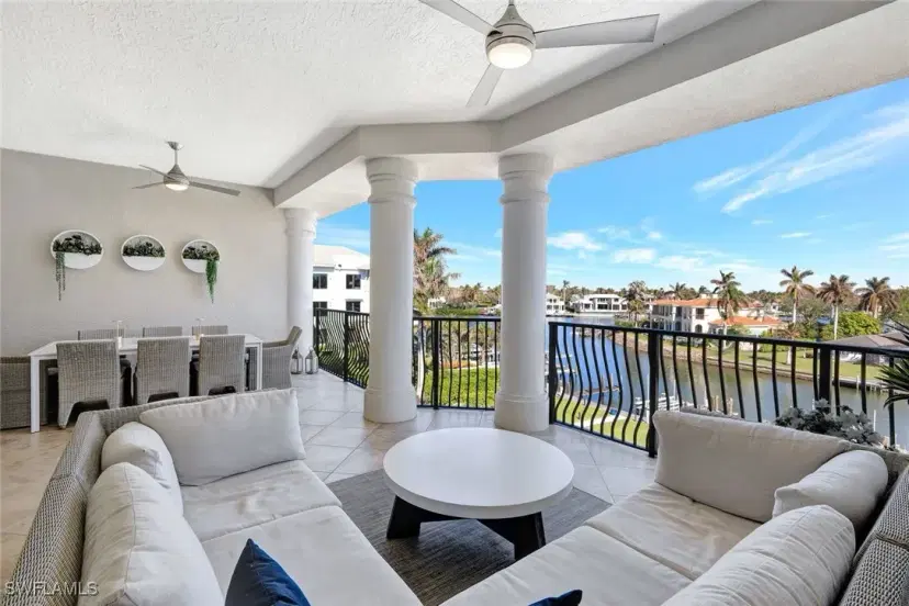Picture of 1810 Gulf Shore Blvd N 403, Naples FL 34102