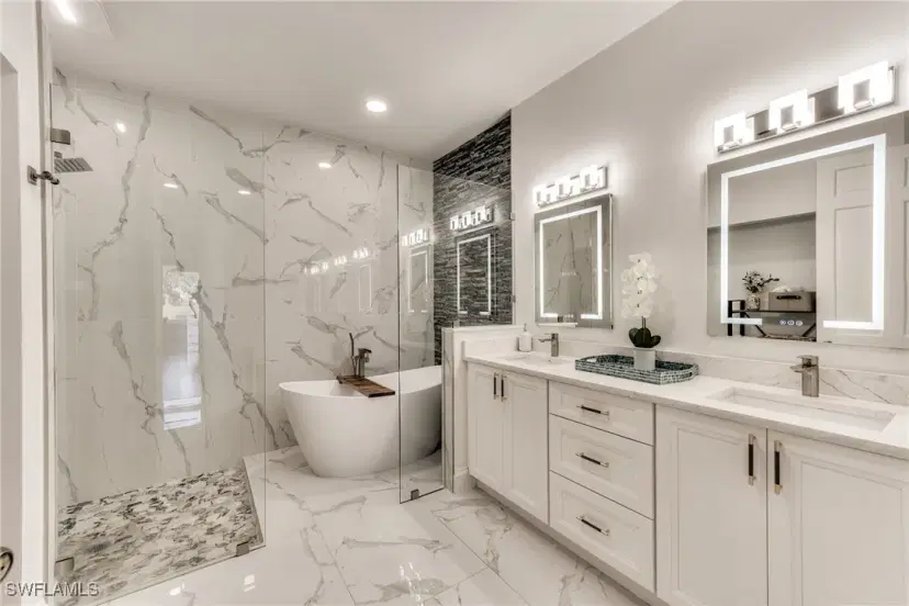 Picture of 8585 Fairway Bend Dr, Estero FL 33967
