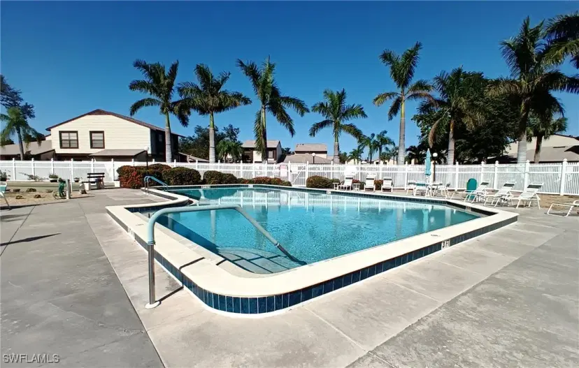 Picture of 628 SE 12Th Ct 37, Cape Coral FL 33990