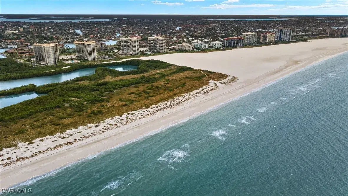 Picture of 440 Seaview Ct 308, Marco Island, FL 34145