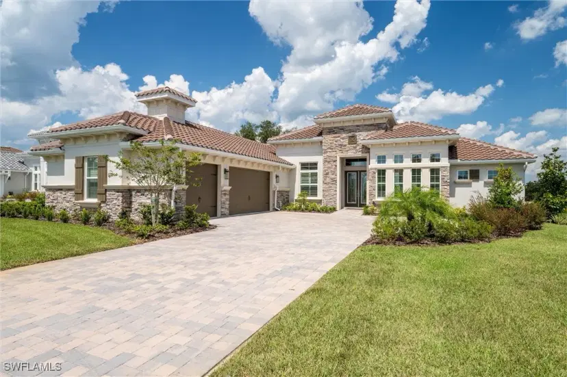 Picture of 13744 Carryback Dr, Dade City FL 33525