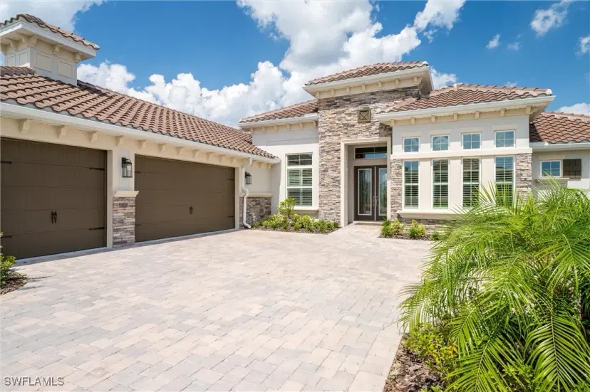 Picture of 13744 Carryback Dr, Dade City FL 33525