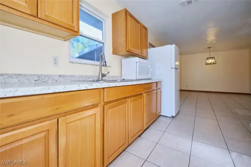 Picture of 211 Leroy Ave, Lehigh Acres FL 33936