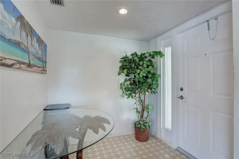 Picture of 115 Georgetown Blvd 115, Naples FL 34112