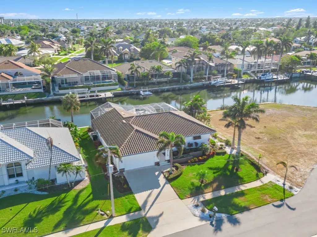 Picture of 515 Bradford Ct, Marco Island, FL 34145