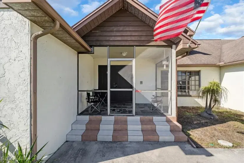 Picture of 321 Cleveland Ave, Lehigh Acres FL 33936