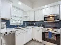 Picture of 4613 SE 5Th Ave 108, Cape Coral, FL 33904