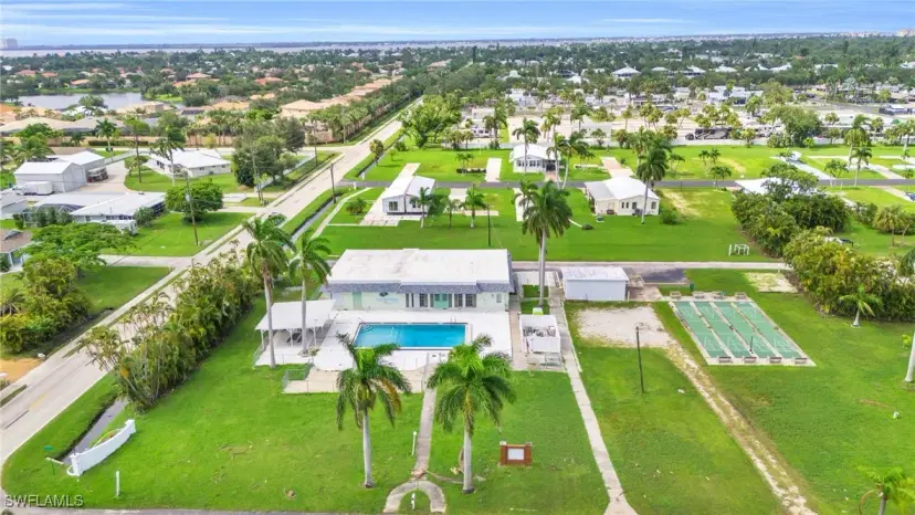 Picture of 44 Dogwood Way, Fort Myers FL 33908