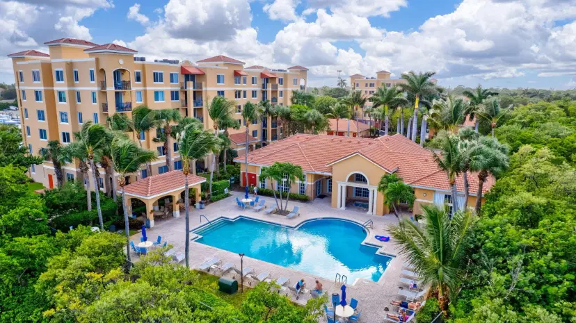 Picture of 1200 Scotia Drive 508, Hypoluxo FL 33462