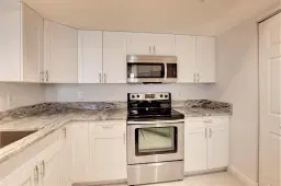 Picture of 1200 Scotia Drive 508, Hypoluxo, FL 33462