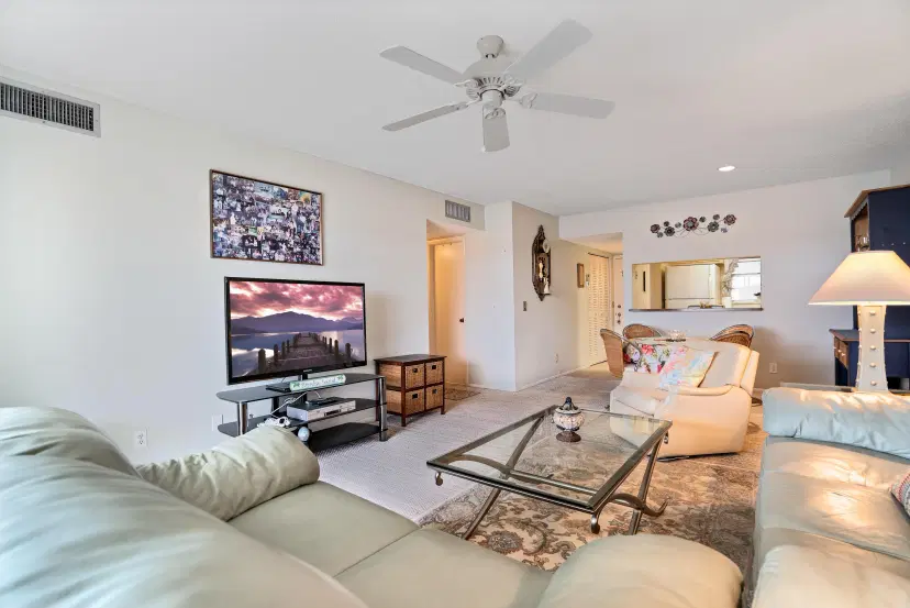 Picture of 12019 W Greenway Drive 205, Royal Palm Beach FL 33411