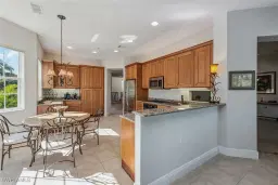 Picture of 3725 Montreux Ln 204, Naples, FL 34114