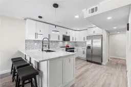 Picture of 1517 Chesapeake Ave B-3, Naples, FL 34102
