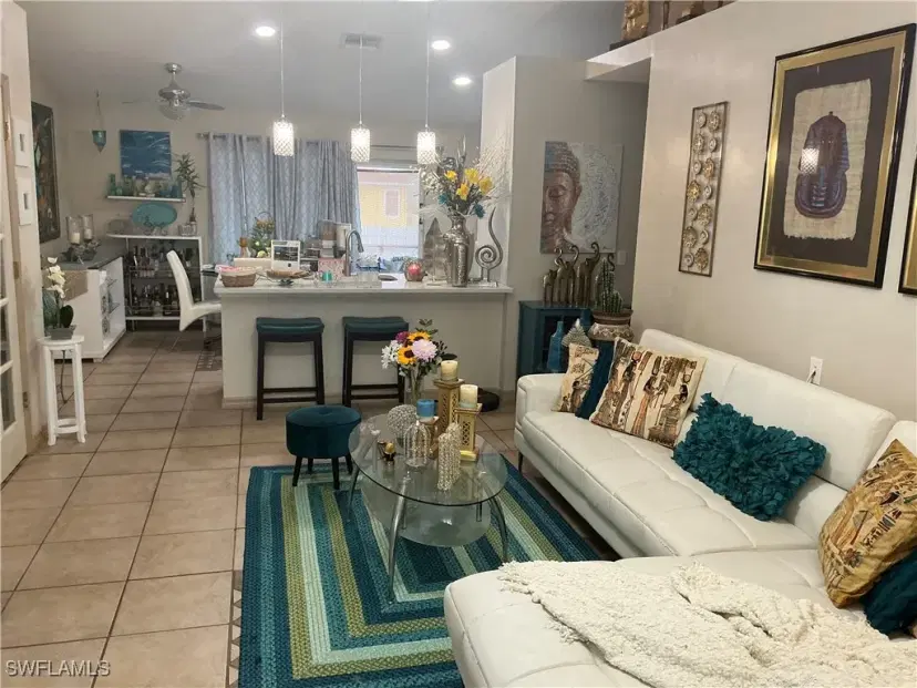 Picture of 127 Blackstone Dr, Fort Myers FL 33913