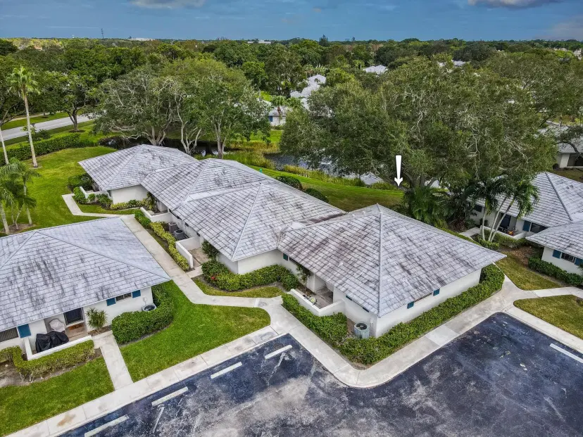Picture of 911 Club Drive, Palm Beach Gardens FL 33418