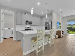 Picture of 10325 Bonavie Cove Dr, Fort Myers, FL 33966
