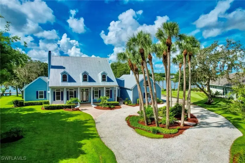 Picture of 16470 Oakview Cir, Alva FL 33920