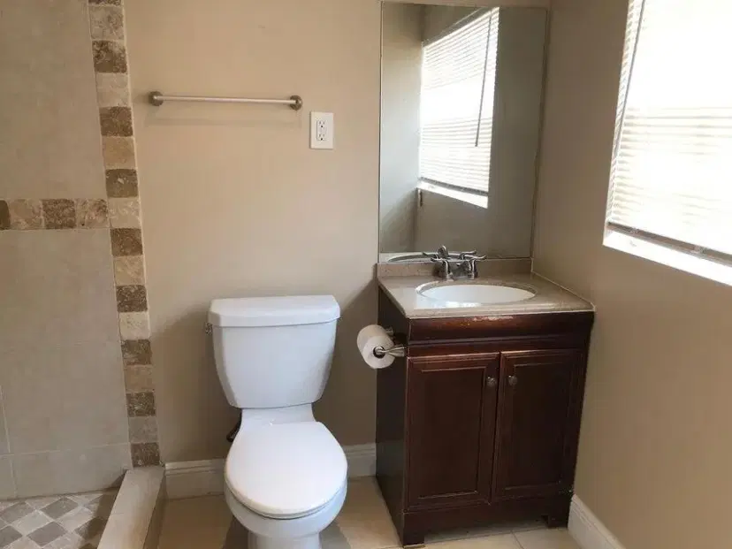 Picture of 754 Evergreen Dr Drive, Lake Park FL 33403
